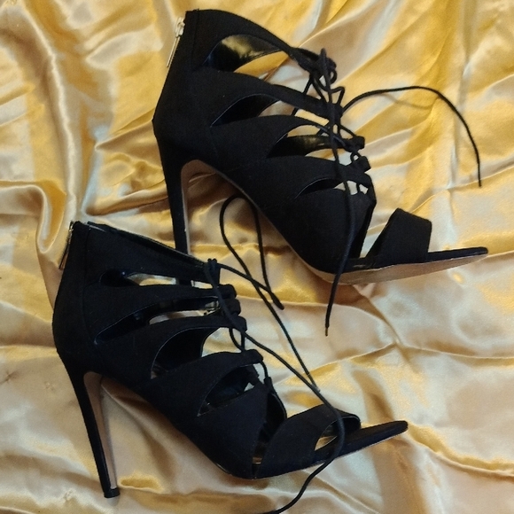 Madden Girl Black Strappy Open Toe Heels - Picture 4 of 8